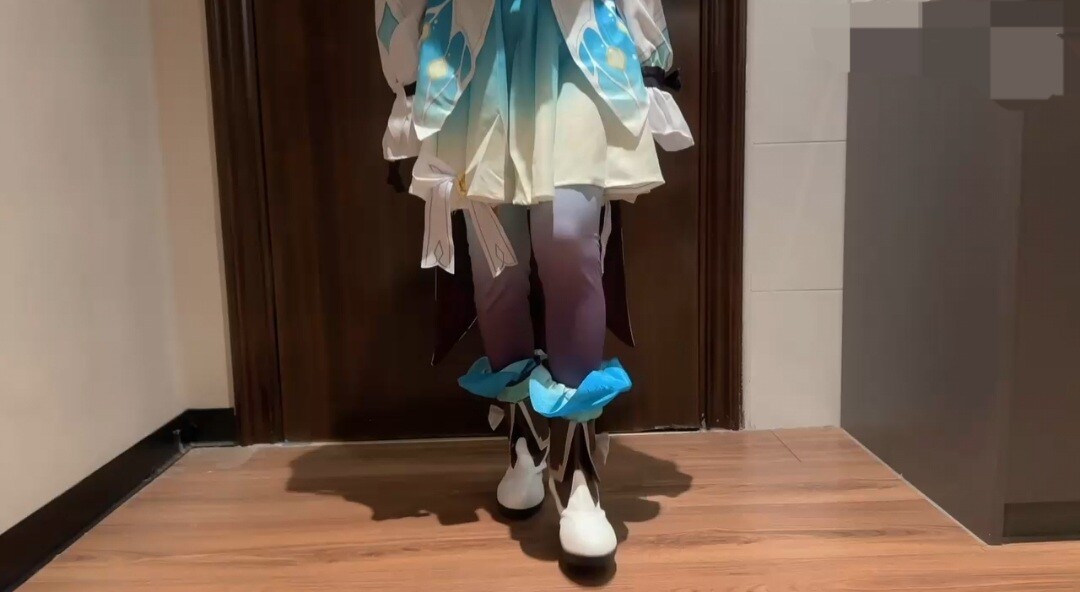 小欣奈流萤cos 淫荡妹妹口穴服务哥哥肉棒 主动骑乘榨精 精液射满全身