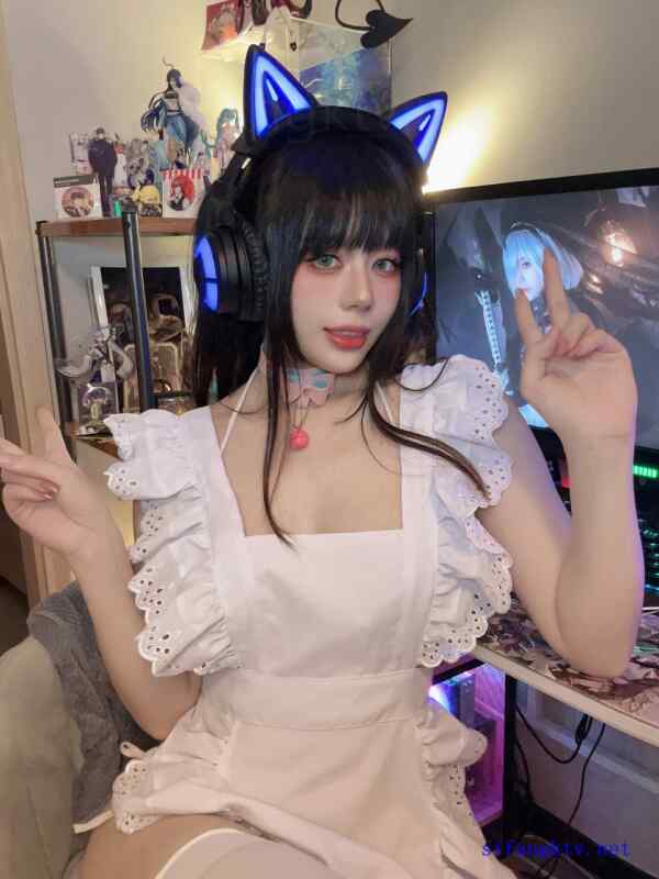 ‎【迅雷网盘/177MB】【4—10】极品二次元coser女菩萨 九言 不听话的妹妹电竞少女自慰40P图片