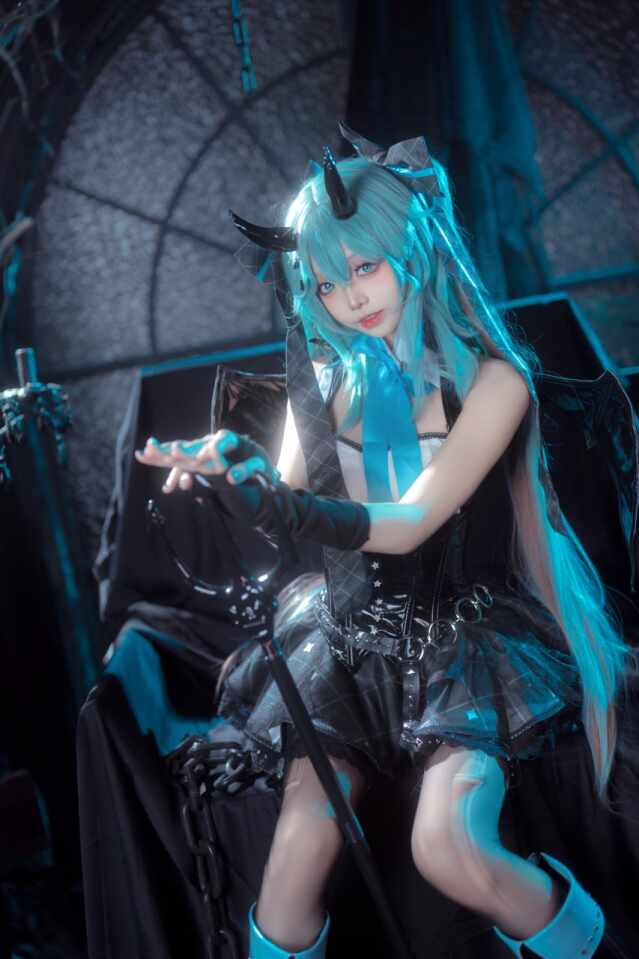 ‎【夸克网盘/3.7MB】【X6—3】#艾西aiwest #cospaly #萝莉 精选福利姬 cos 初音小恶魔 黑色情趣大尺度诱惑写真合集[3.7MB/夸克]