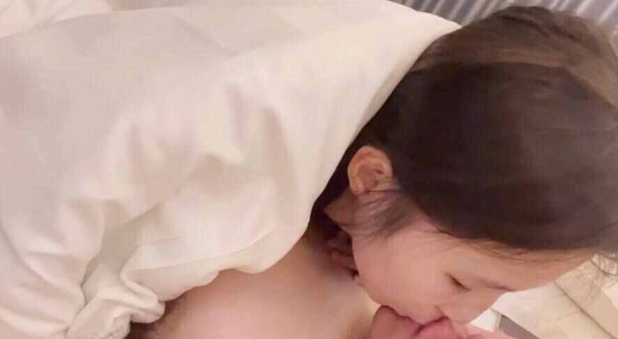 约炮听话的小女友各种调教啪啪完美露脸
