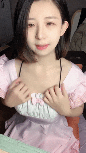 音乐老师 反差好大 脱光粉嫩，淫荡的水流个不停