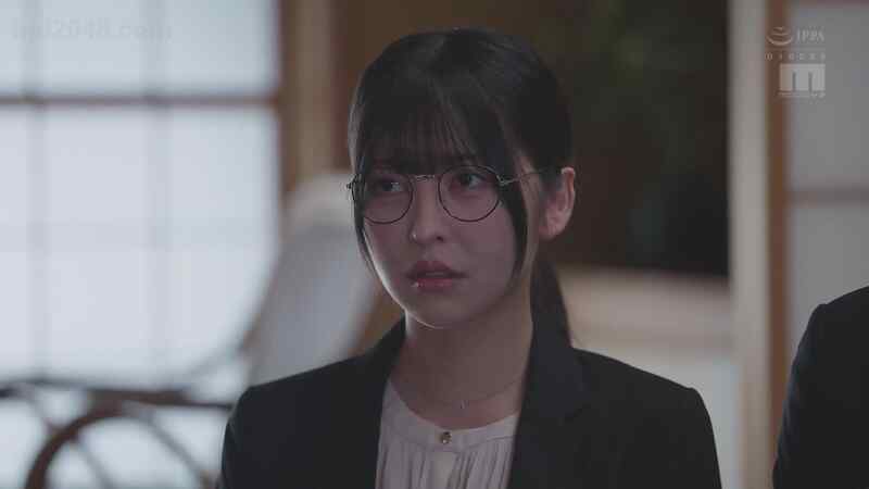 【真人视频】为了体罚恶人的儿子让我的未婚妻染上春药被QJ【5.3G】