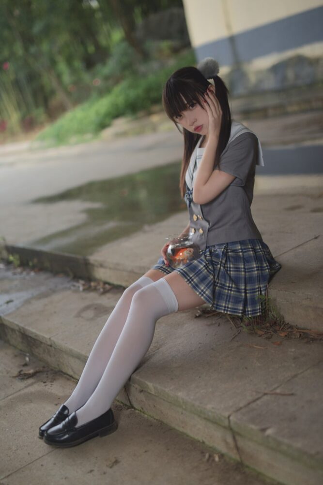【夸克网盘】【COS】【2026.5.14】二佐Nisa jk2【19P-96.9MB】